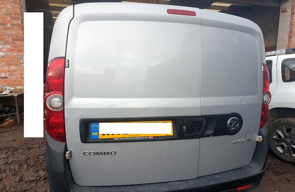 Vauxhall Combo L2H1 CDTI Ecoflex Door passenger side rear